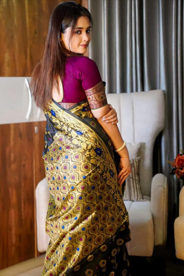 ‎🥻ম্যাচিং ব্লাউজ সহ সফট সিল্ক কাতান শাড়ি🖤 Code -100-15 ‎ - Image 3