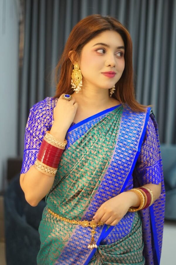 ‎🥻ম্যাচিং ব্লাউজ সহ কাঞ্জিভরম শাড়ি💚 Code -1007 - Image 3