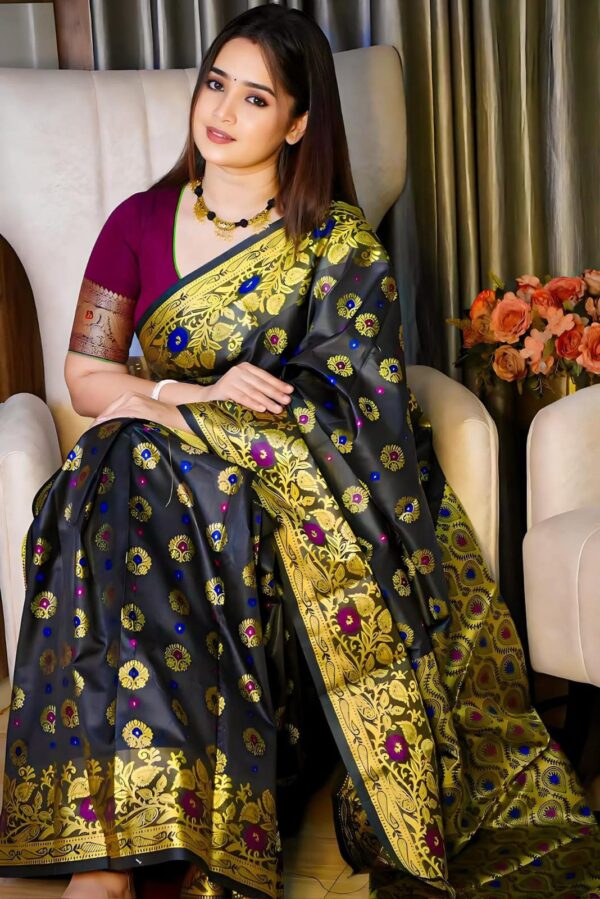 ‎🥻ম্যাচিং ব্লাউজ সহ সফট সিল্ক কাতান শাড়ি🖤 Code -100-15 ‎ - Image 4